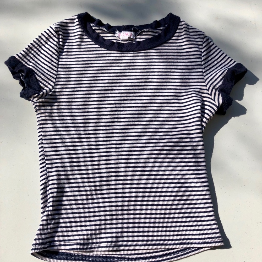 AGACI Size Small Black & White Striped T Shirt